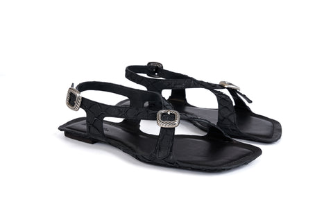 Open-toe sandals