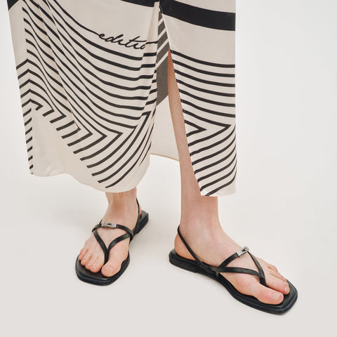 Thong sandals