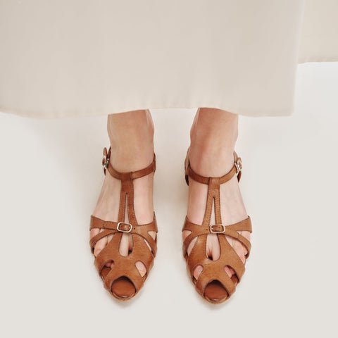 T-strap sandals